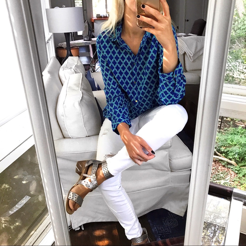 LAST ONE‼️S/5.5 - Silver Cut-out Sandals! 💿 - Picture 3 of 8